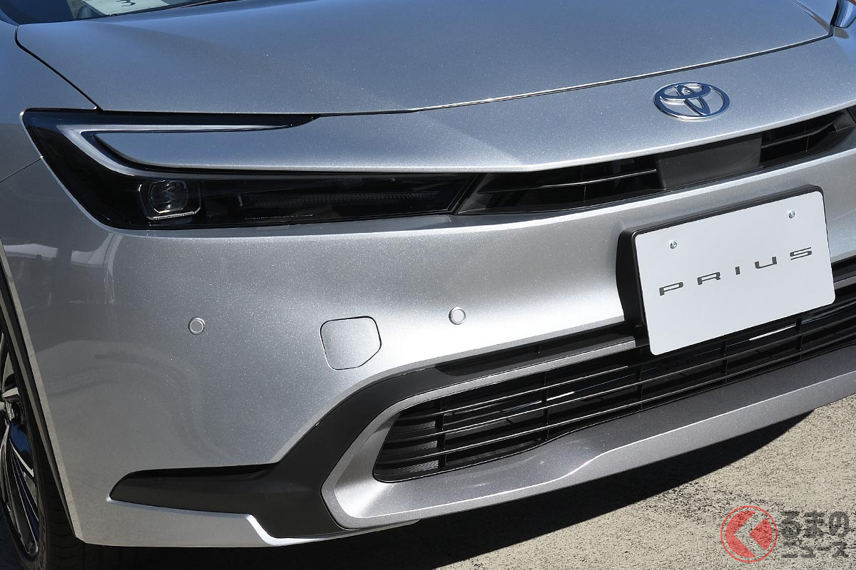 スポーティに一新されたトヨタ新型「プリウス」