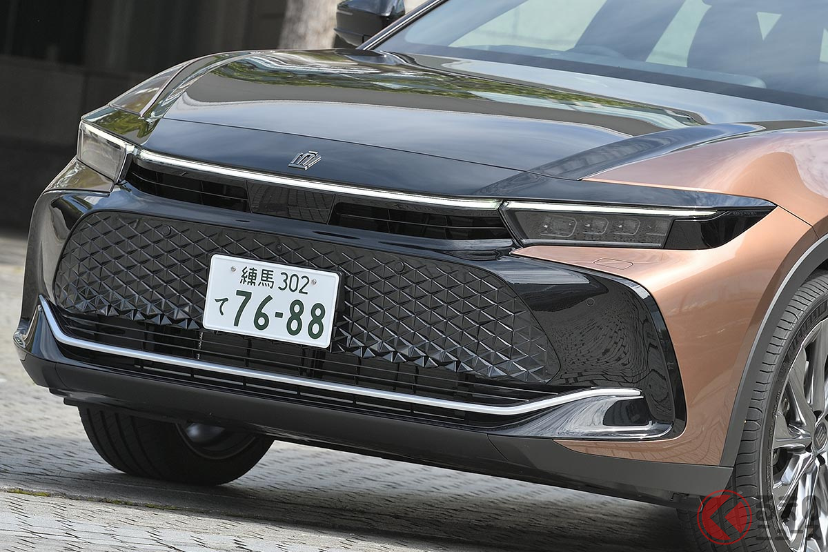 クロスオーバースタイルが斬新なトヨタ新型「クラウン」
