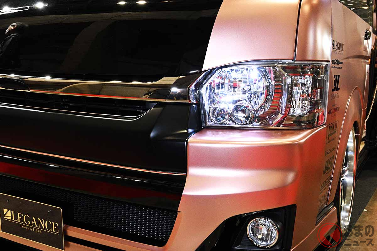 東京オートサロン2024に展示されたLEGANCE「ハイエース ファインテックツアラー」のコンプリートカー