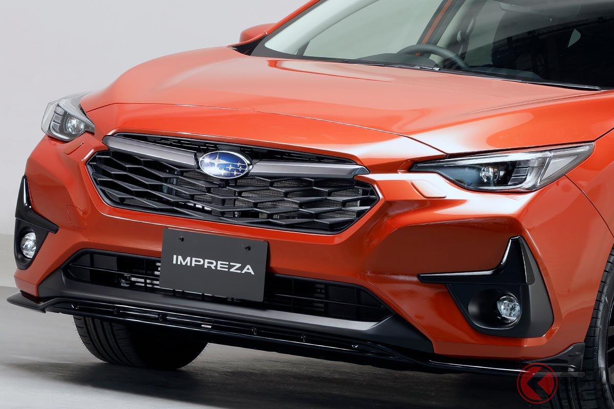 スバル新型「インプレッサ」(STIパーツ装着・プロトタイプ)