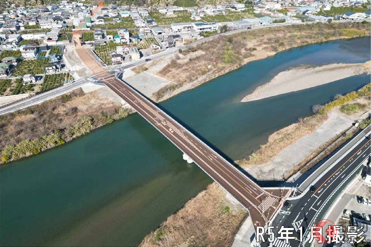 国道42号有田海南道路の有田サンブリッジ(画像:国土交通省近畿地方整備局和歌山河川国道事務所)