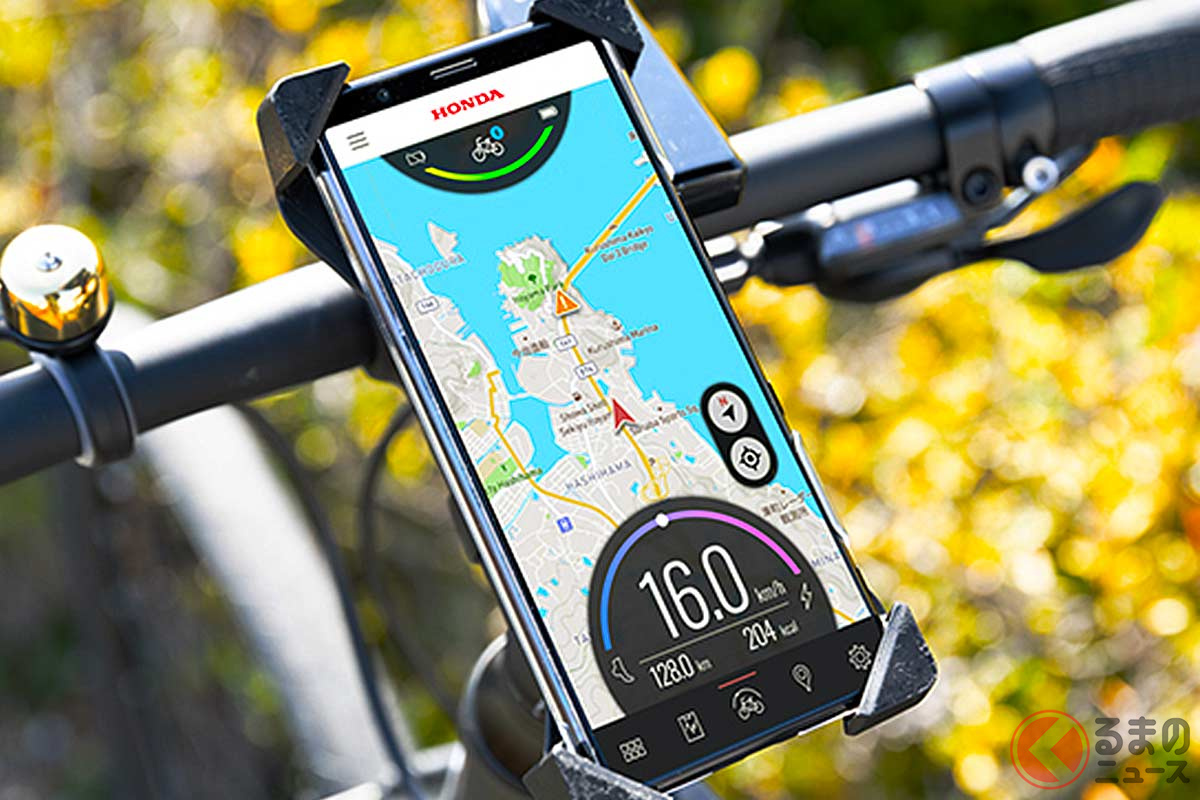 「スマチャリ」は自転車に取り付ける「電動アシストユニット」と「スマートフォンアプリ」で構成される