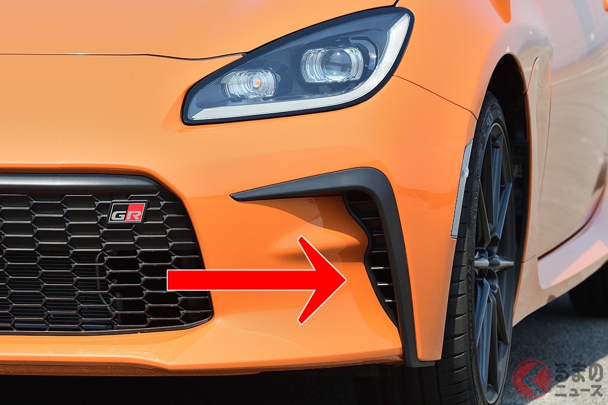 フロントバンパーに開いた穴(GR86)