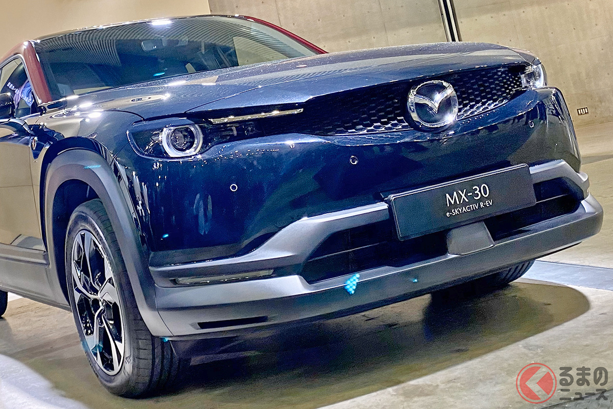 日本初公開された新型「ロータリーエンジン車」 マツダ「MX-30 e-SKYACTIV R-EV」