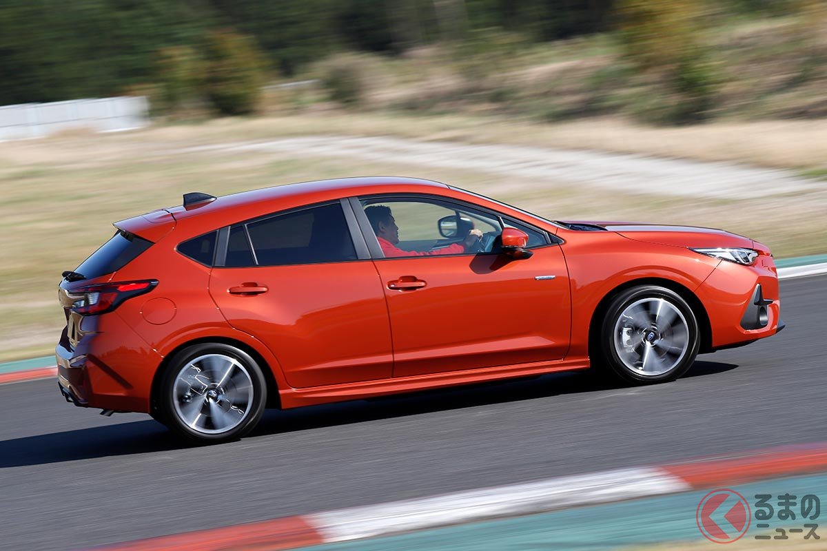 スバル新型「インプレッサ」(プロトタイプ)