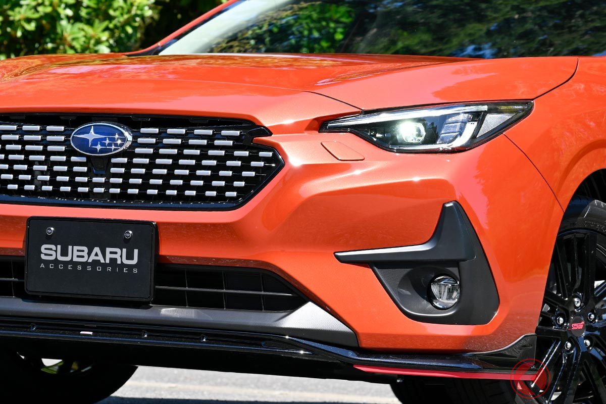 ドットパターンのフロントグリルを装着したスバル新型「インプレッサ」