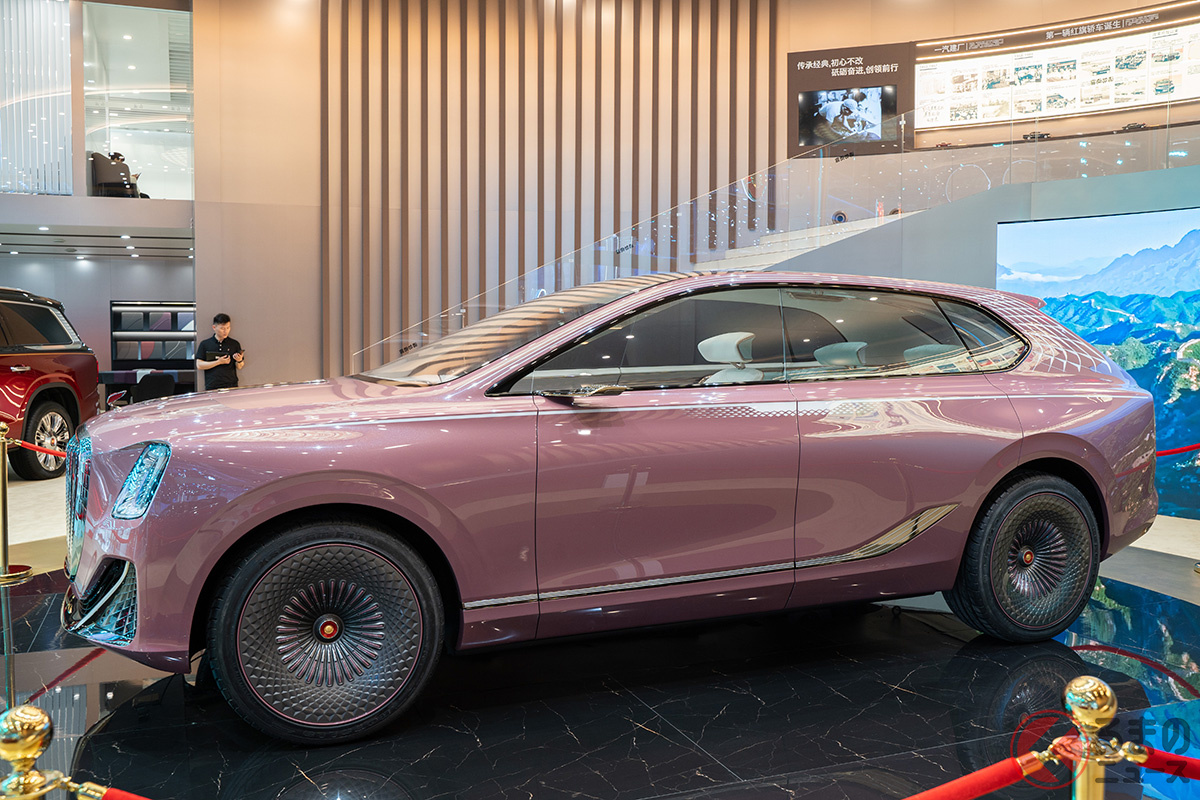 デザインも色も凄い…紅旗の純電動SUVコンセプト「E-LSコンセプト」(撮影:加藤博人)
