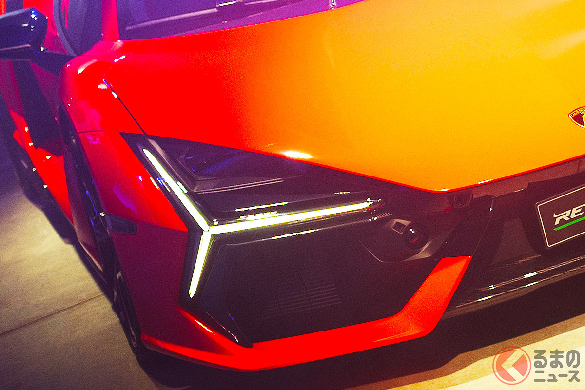ランボルギーニの新しいフラッグシップモデル、新型「レヴエルト」