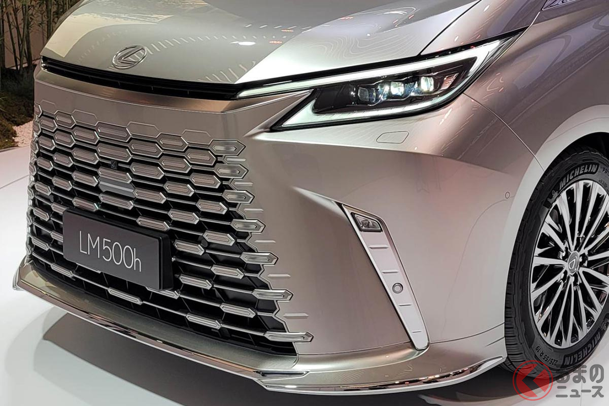 スピンドルボディのフロントフェイスを採用したレクサス新型「LM」
