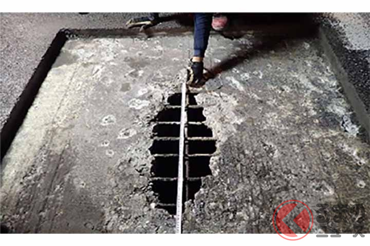 床版上面の損傷状況(画像:NEXCO西日本)