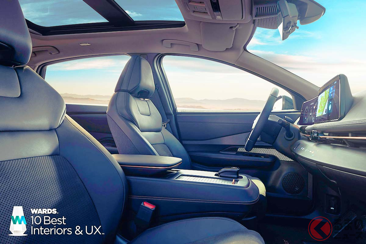 日産「アリア」のインテリア。ラウンジのように上質な空間だ