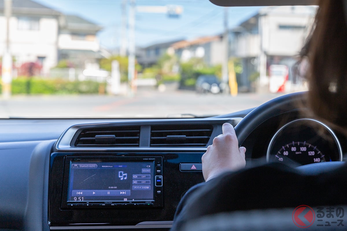 バック走行をし続けるとどのような違反になる可能性がある?