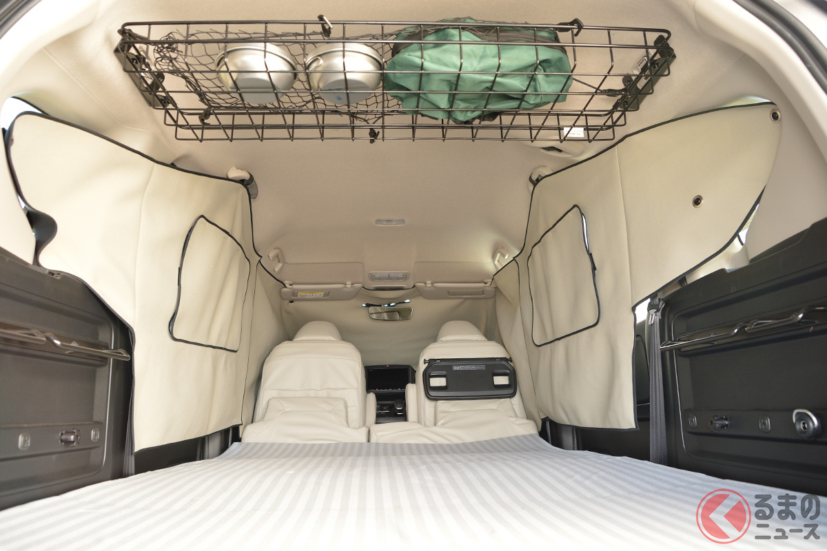 これがホンダの「車中泊ミニバン」こと「フリード＋」 専用ベッドで快適空間が誕生！