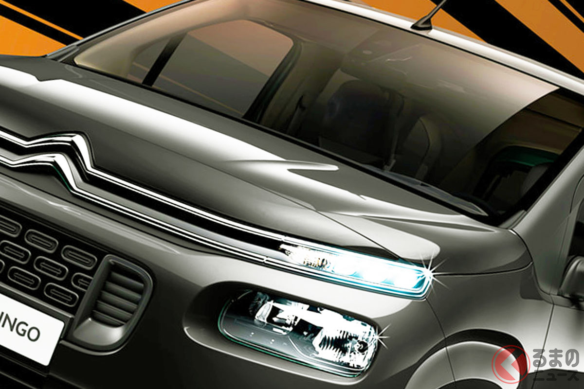 専用のボディカラー「ノアールペルラネラ」を初採用!