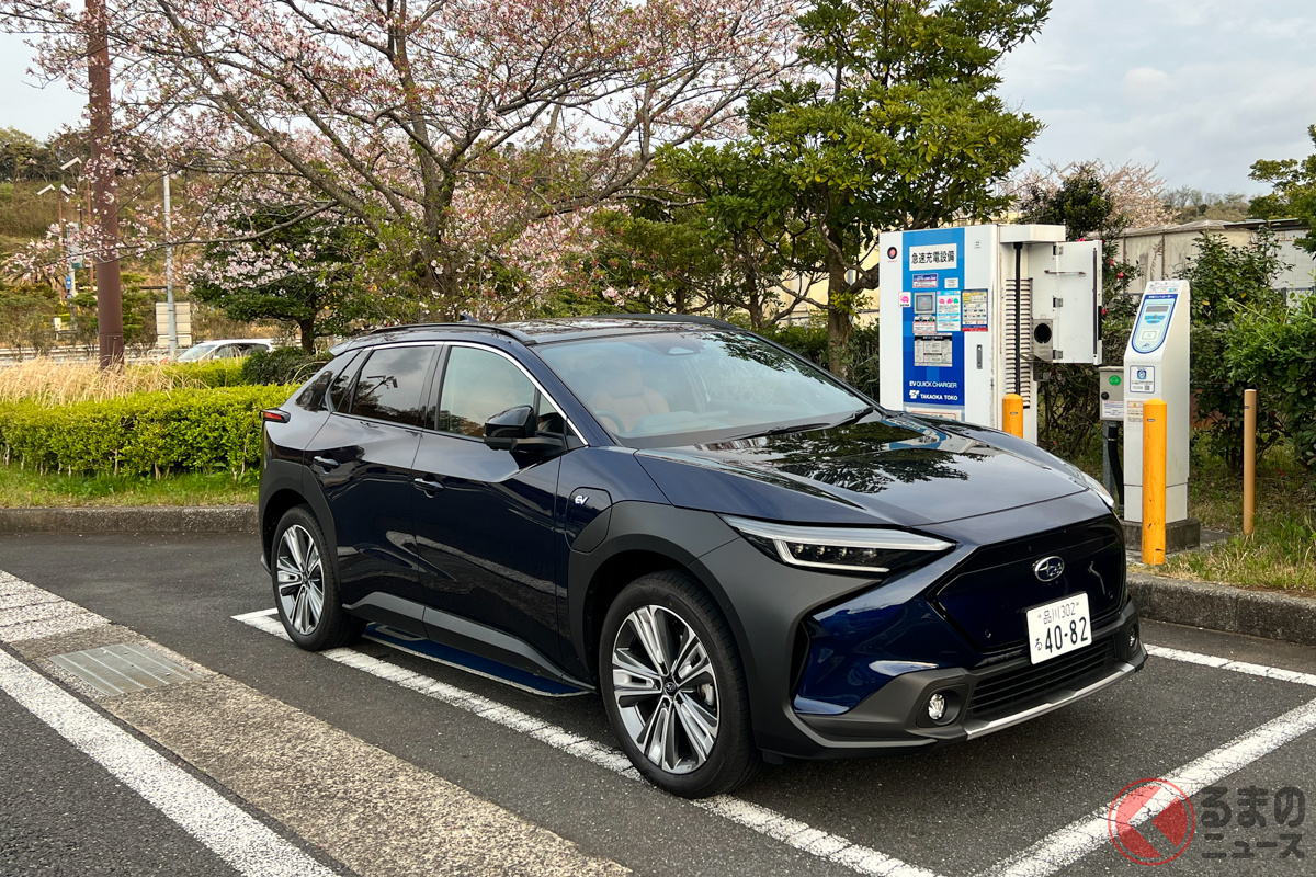 急速充電中のスバル「ソルテラ」