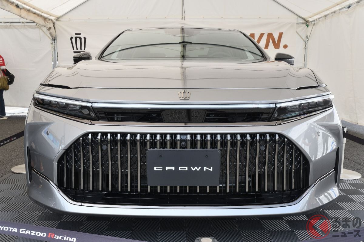 こりゃすげぇ!トヨタ新型「クラウンセダン」のFCEV&内装が初公開!