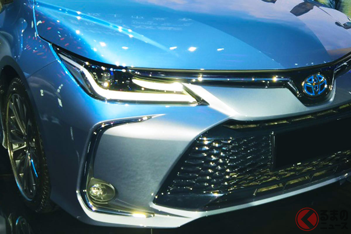 一汽トヨタが先行公開した、新型「カローラ」のティザー画像