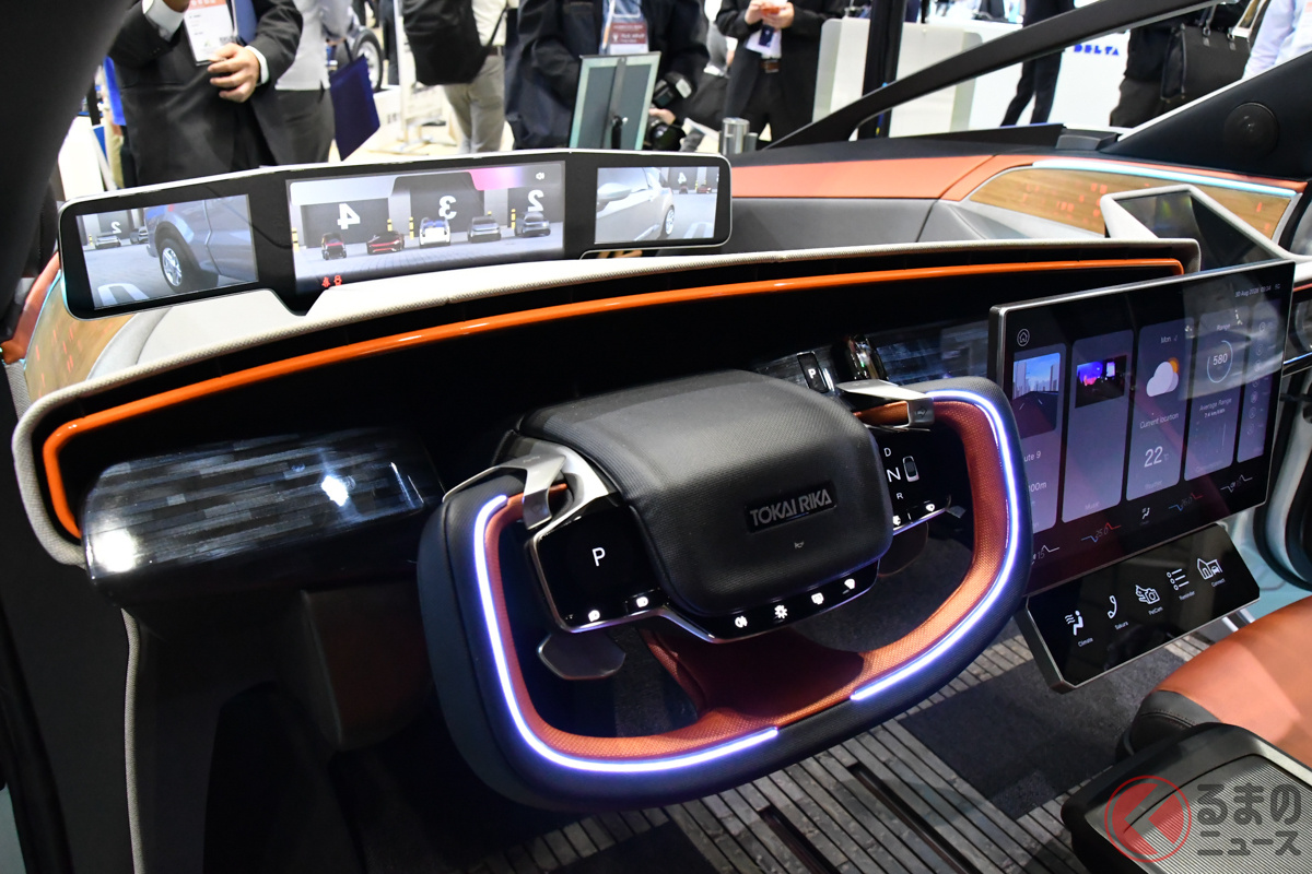 東海理化ブースで展示された「インテリジェントコックピット」