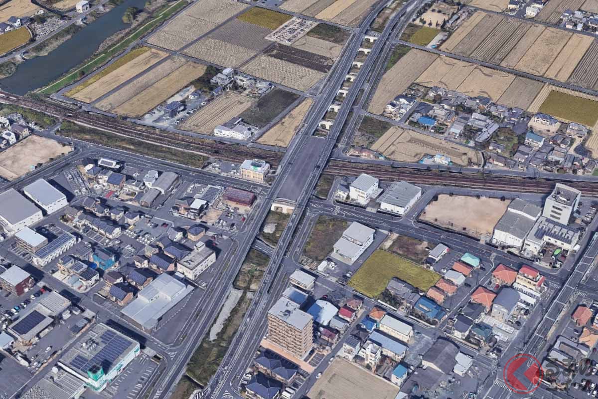JR山陽本線をまたぐ国道180号岡山西バイパス((C) Google)