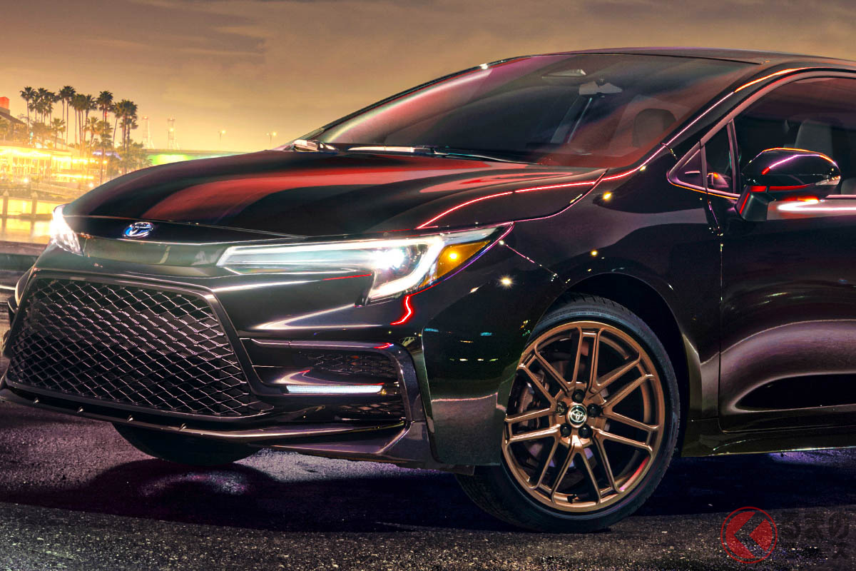 黒感がイイ! トヨタ新型「カローラ ナイトシェイドエディション」