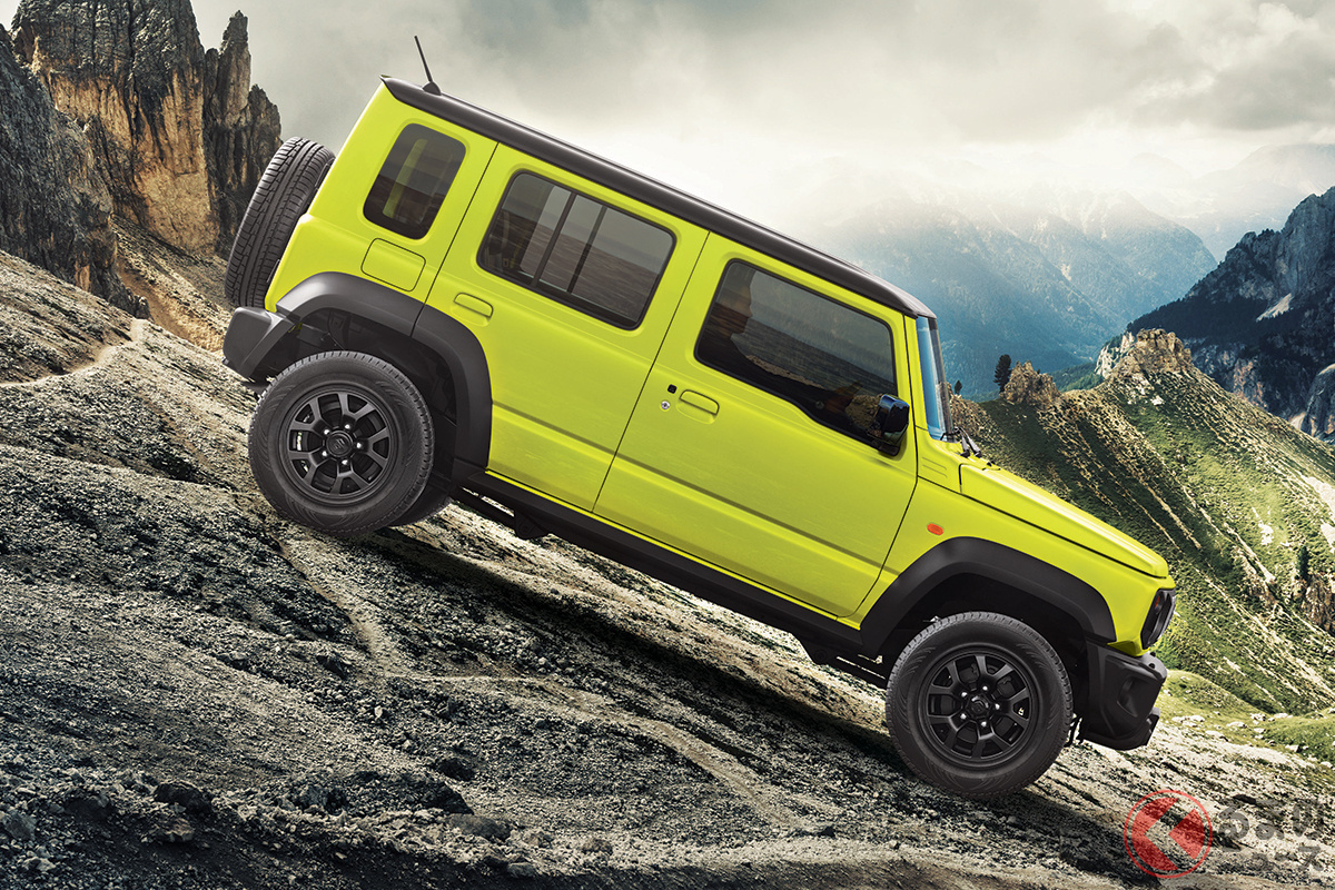 後席ドアを備えた新型「ジムニー5ドア」