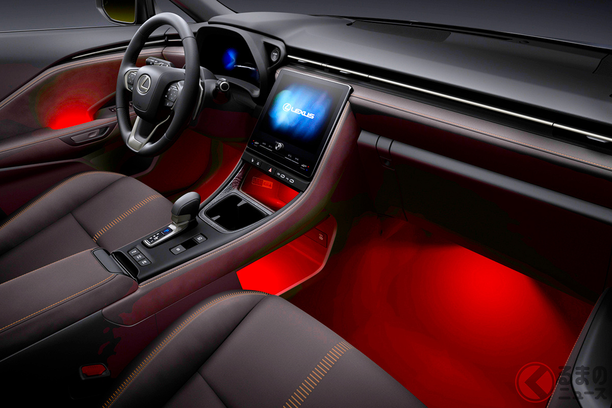 車内を彩る「アンビエントイルミ」も装備