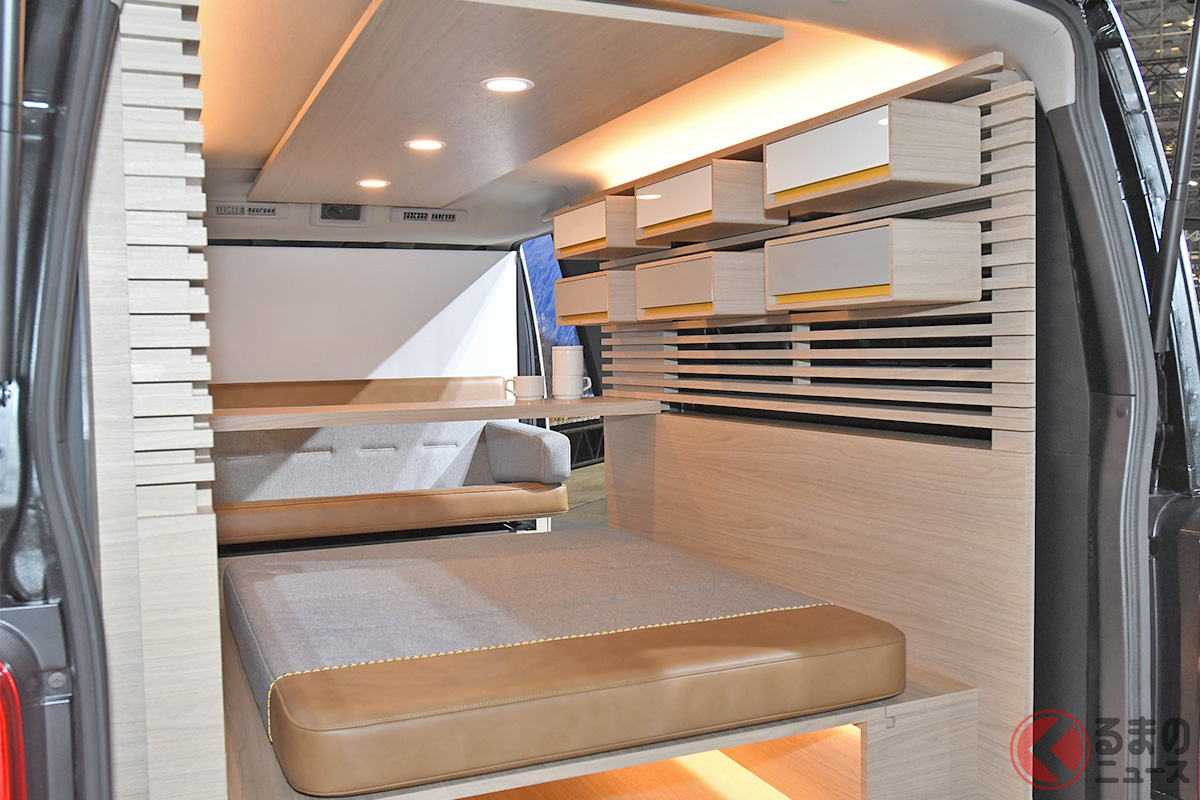 えっ…! これがクルマの室内!? 写真は2022年1月発表の日産「キャラバン MYROOM CONCEPT」(参考出品)