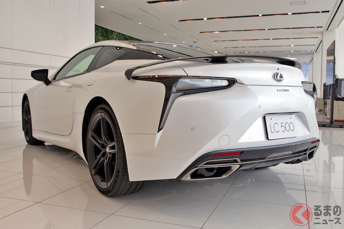 内外装だけでなくエンジン内部やボディにも手が加えられた