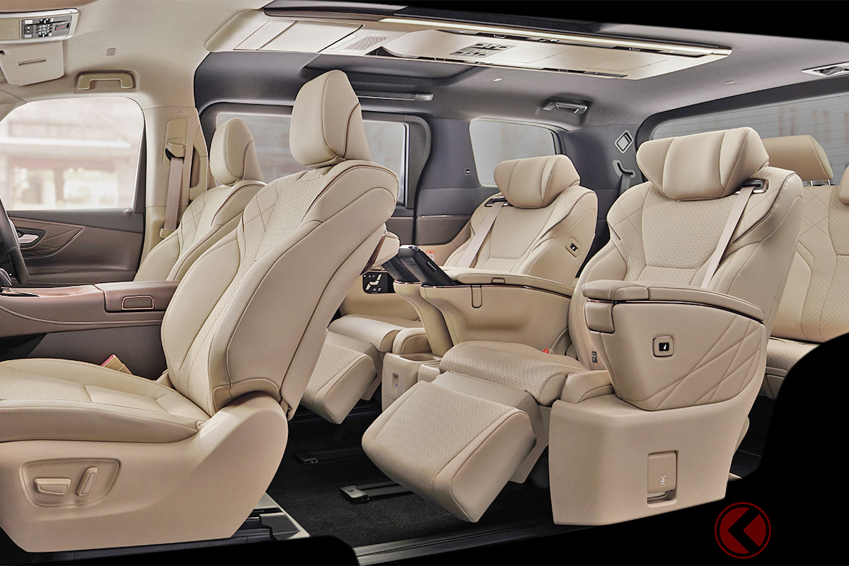 トヨタ 新型「アルファード Executive Lounge(エグゼクティブラウンジ)」の快適すぎる室内空間に「うっとり」…