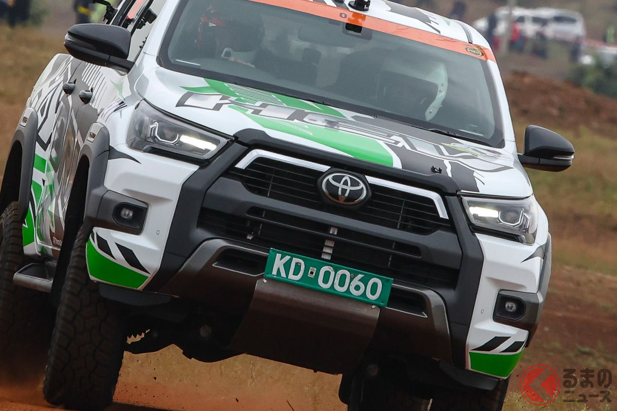 まさか…「ハイラックス」がハイブリッド車になる? WRC 第7戦サファリ・ラリー・ケニアでは「Hilux MHEVコンセプト」のデモランが披露された