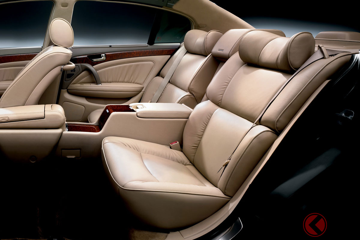 超VIP仕様の「プレジデント」リアシート