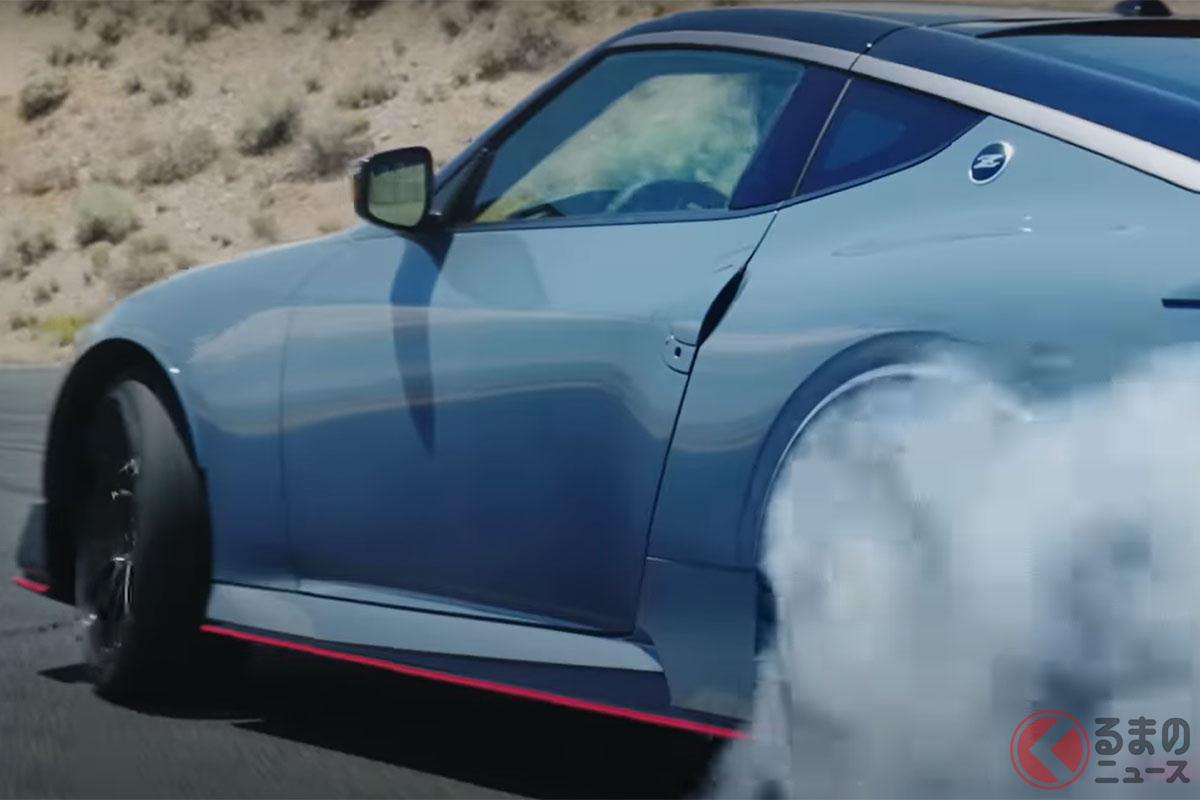 華麗なドリフトを披露する日産新型「Z NISMO」