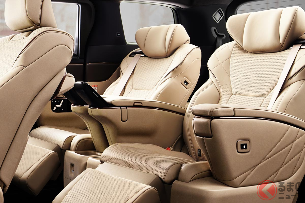 トヨタ新型「アルファード」の2列目シート