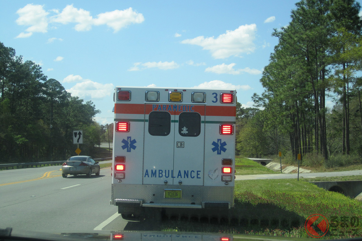 アメリカでは基本的に健康保険でカバーされ、自己負担額は一般的に15ドルから100ドル