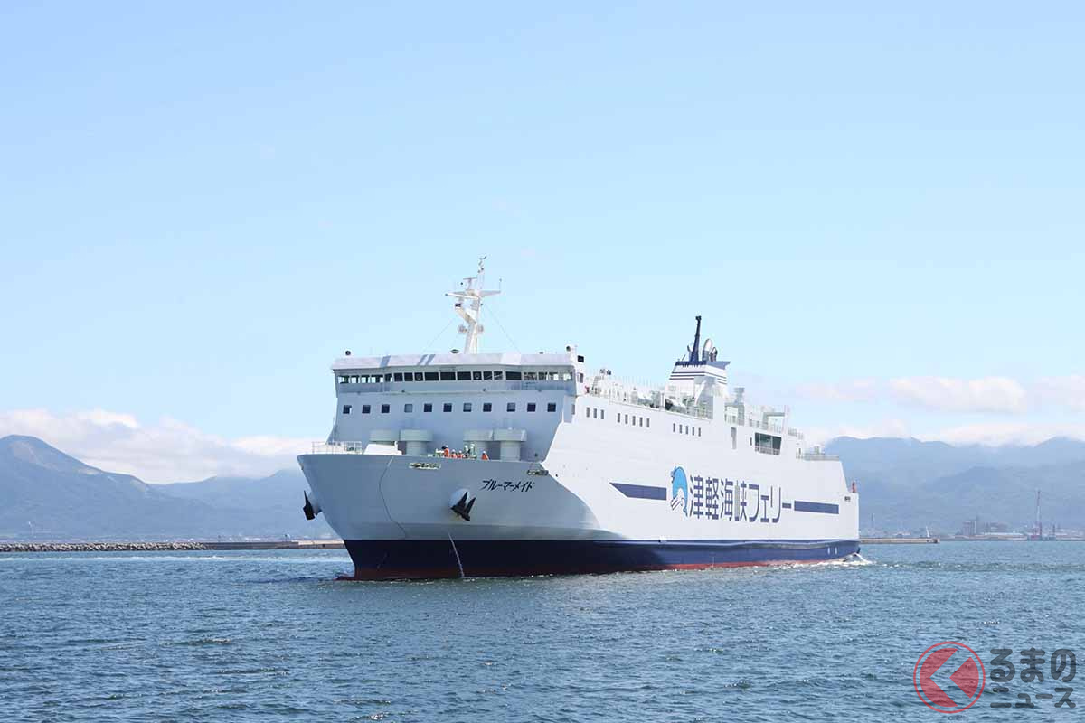室蘭~青森航路に就航する「ブルーマーメイド」(画像:津軽海峡フェリー)