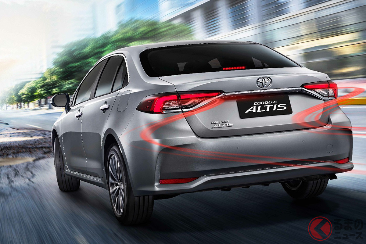 デザインが違う! トヨタ新型「カローラアルティス」