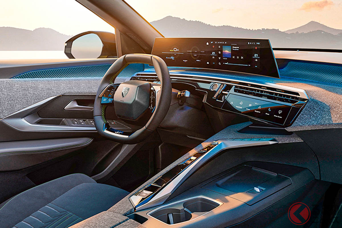 公開されたプジョー新型「3008」のインテリア画像