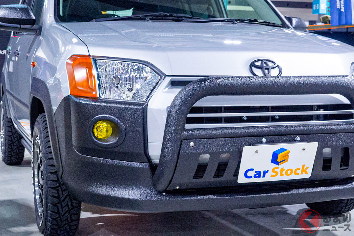 太めのバンパーガードがカッコいい! カーストックのカスタム「プロボックス」