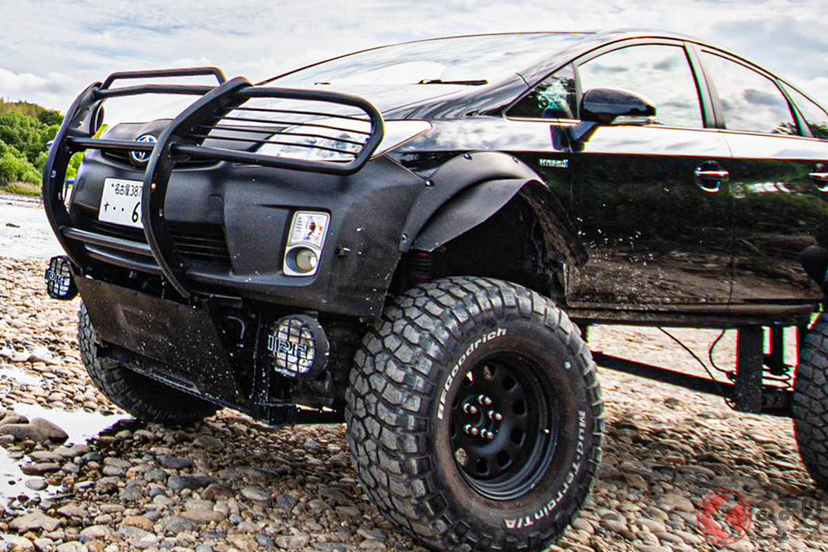 なにこれスゴイ…車高を高めすぎた「プリウス」(Photo:ぴすた(@Shunya17V))