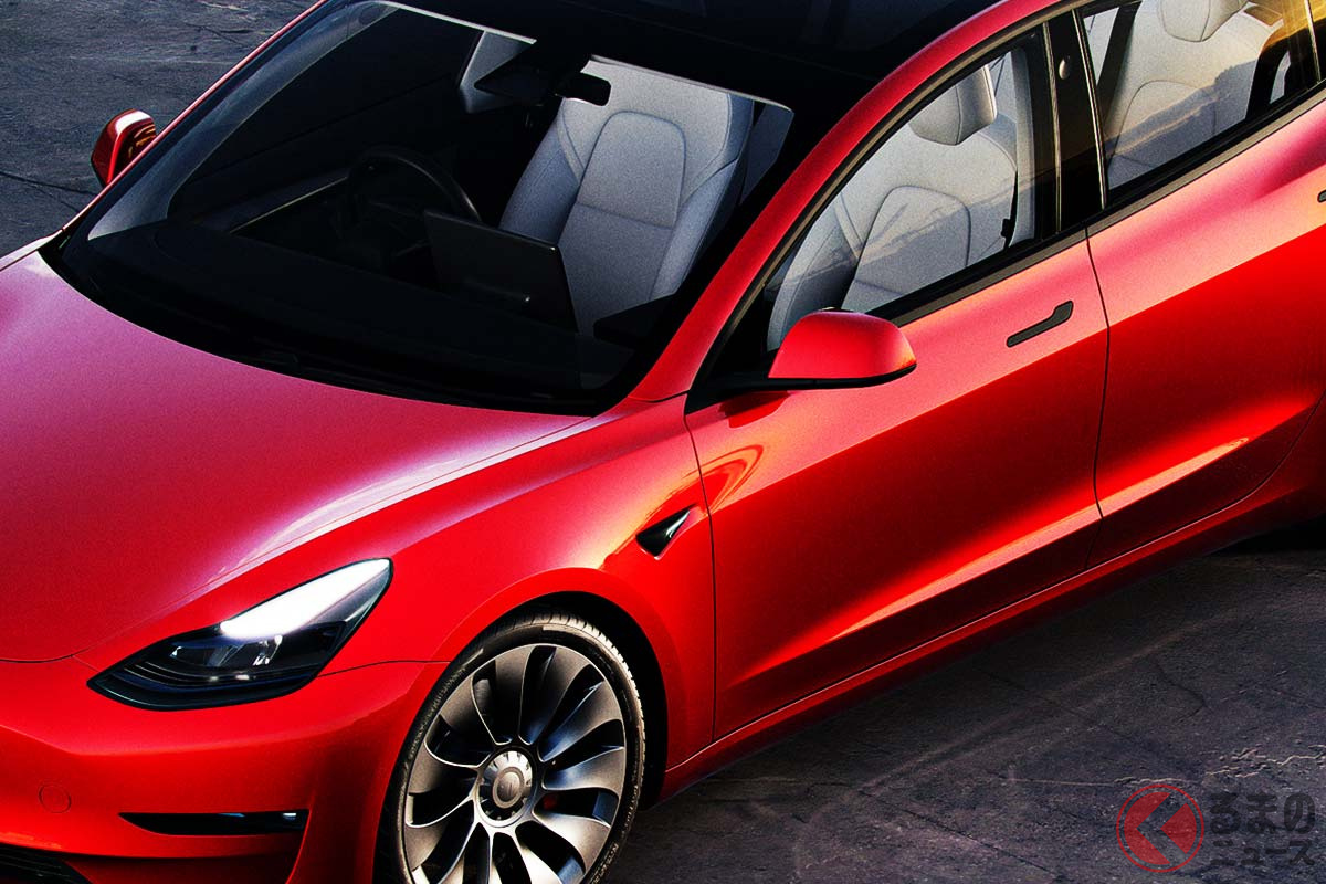 テスラの「爆速セダン」と「超高性能SUV」も値下げ実施!