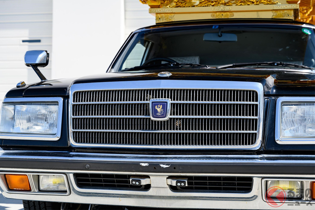 細部に至るまで職人の技が光る! 貴重な装飾を施した「センチュリー 宮型霊きゅう車」