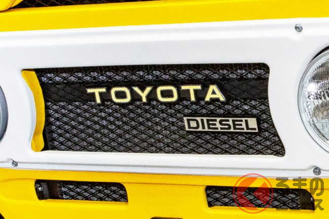 トヨタ「謎の超凄いランクル」実車展示！ 165mm延長も違和感ナシ