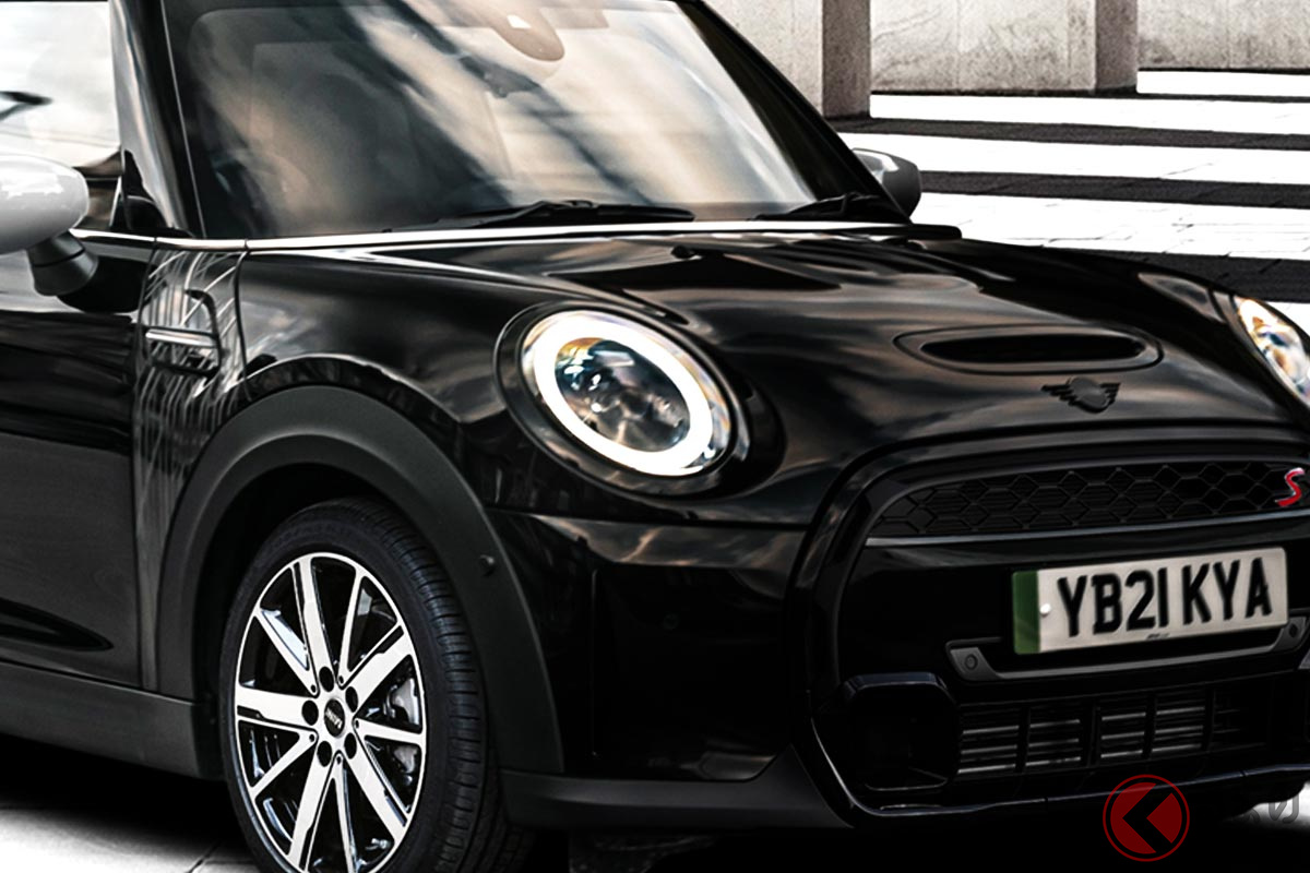 限定車「MINI シャドーエディション」