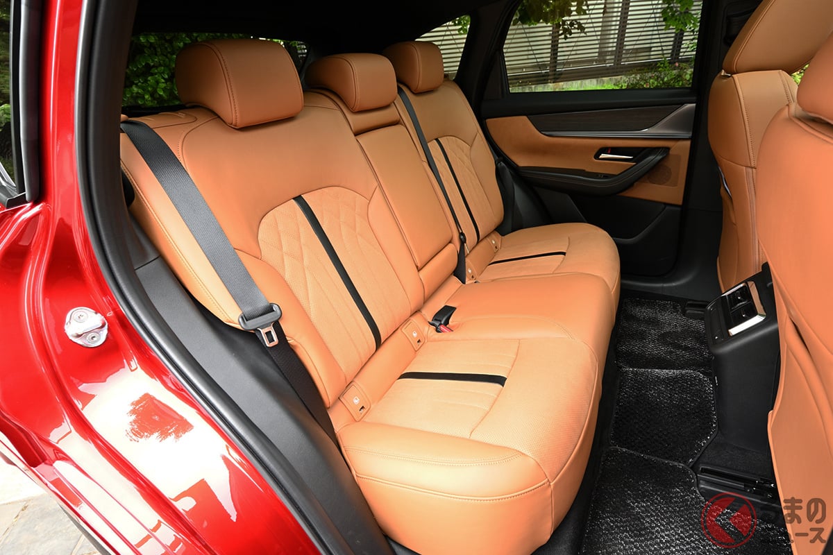 マツダ「CX-60」の後席リクライニングは4度傾く(社内測定値)