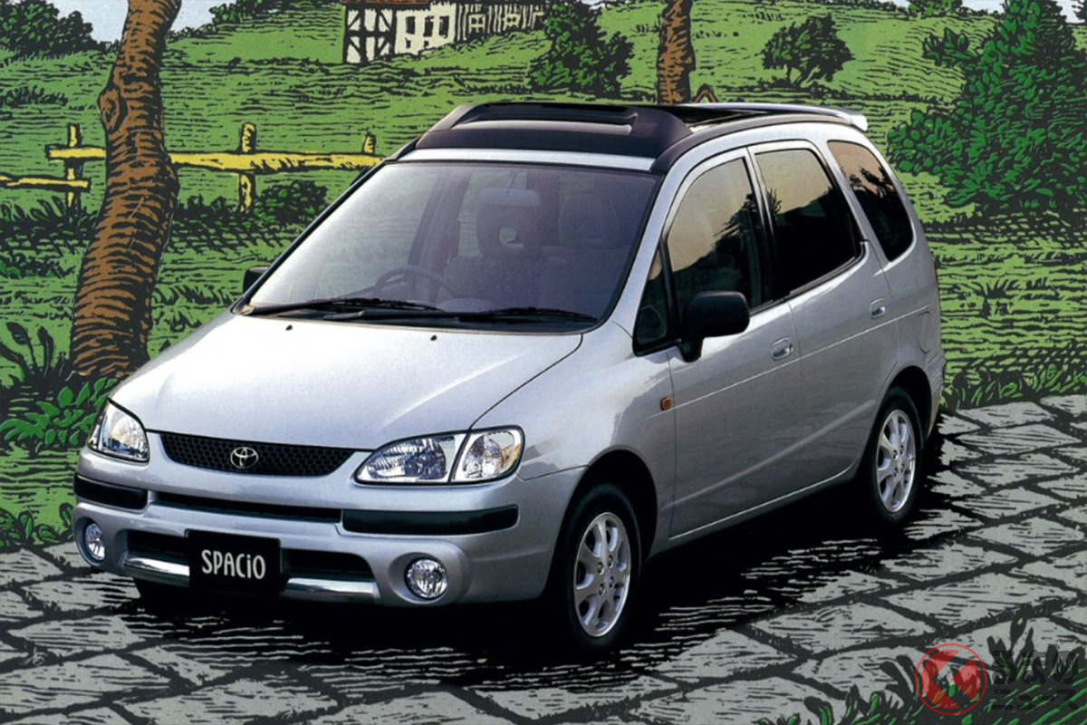 まさかのミニバン「カローラスパシオ」がかつて存在した(画像は初代)