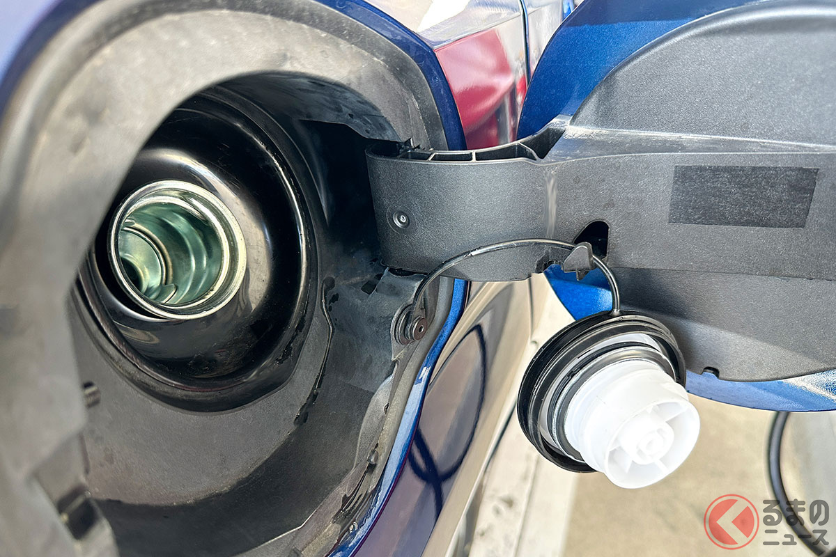 給油口の中、どうなってる?