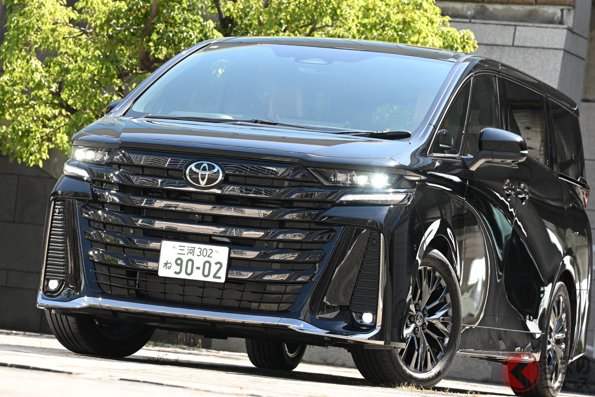 新型「アルファード」のエアロ仕様を進化させて誕生した新型「ヴェルファイア」