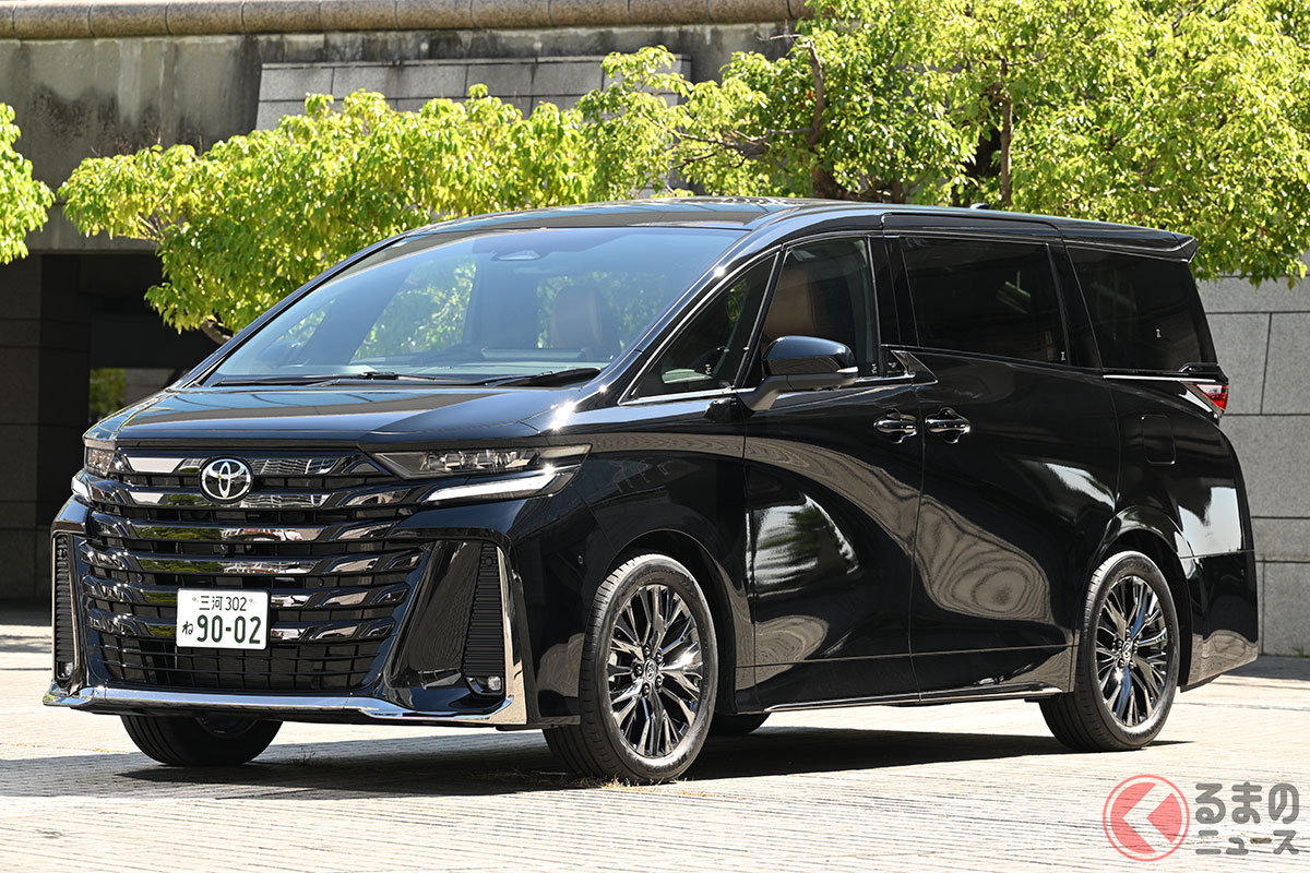 2023年6月にフルモデルチェンジした3代目のトヨタ新型「ヴェルファイア」