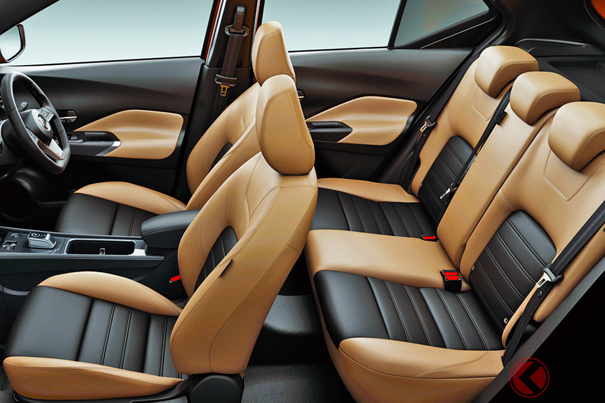 コンパクトSUVでオシャレ内装を設定