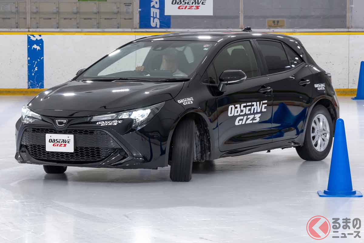 スケートリンクでの定常円旋回では、横方向のグリップ力向上を実感した